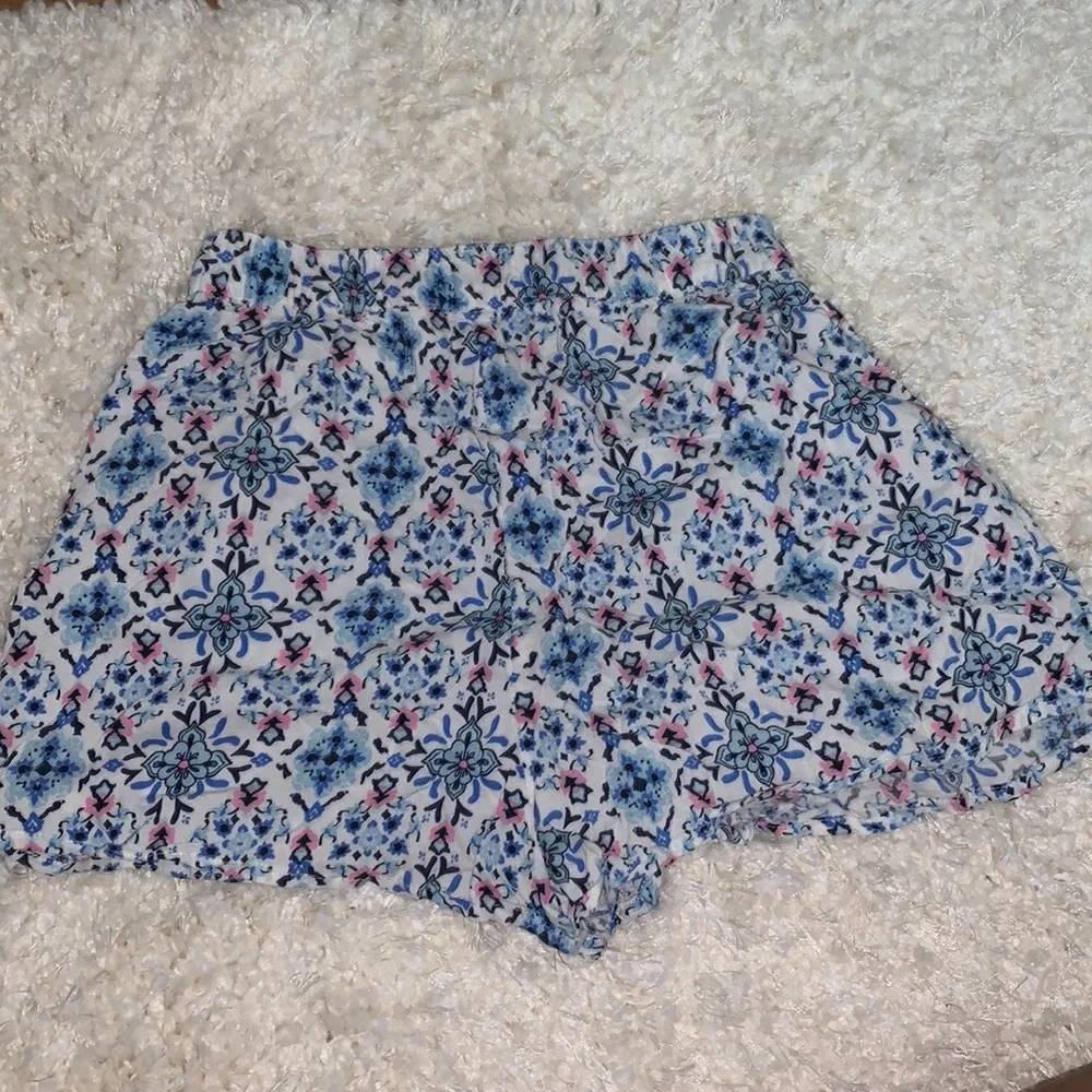 Blue Printed Shorts - Picture 3 of 3